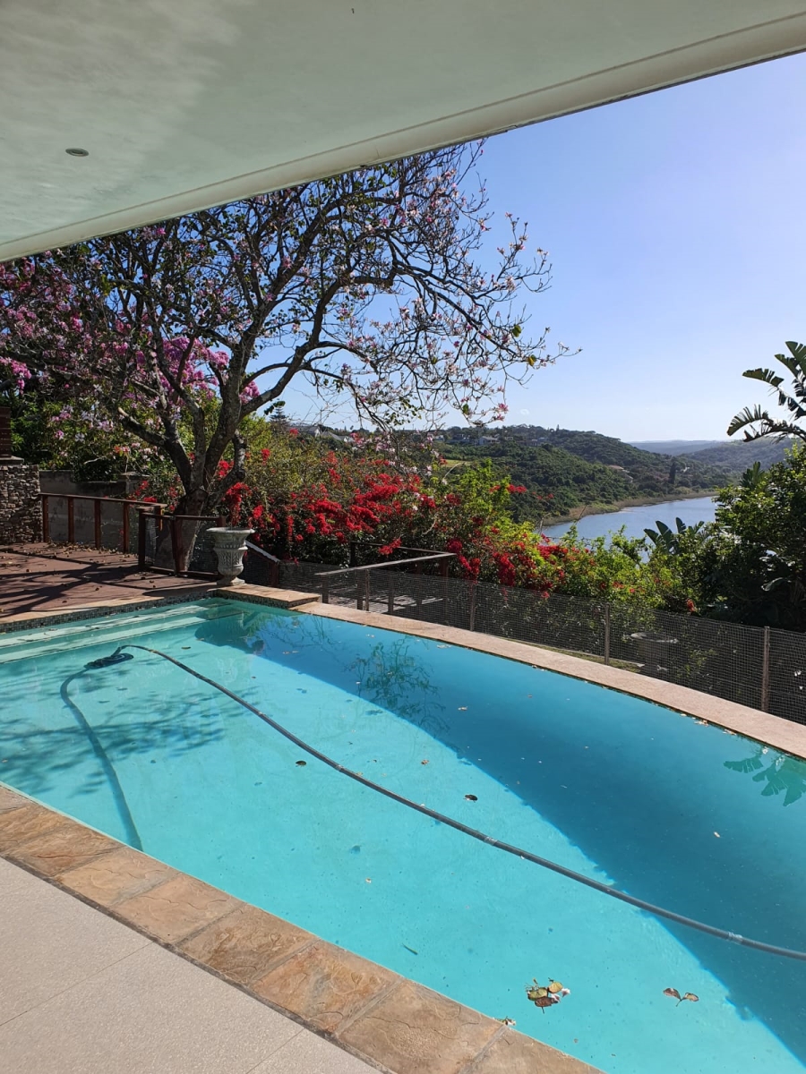5 Bedroom Property for Sale in Gonubie North Eastern Cape